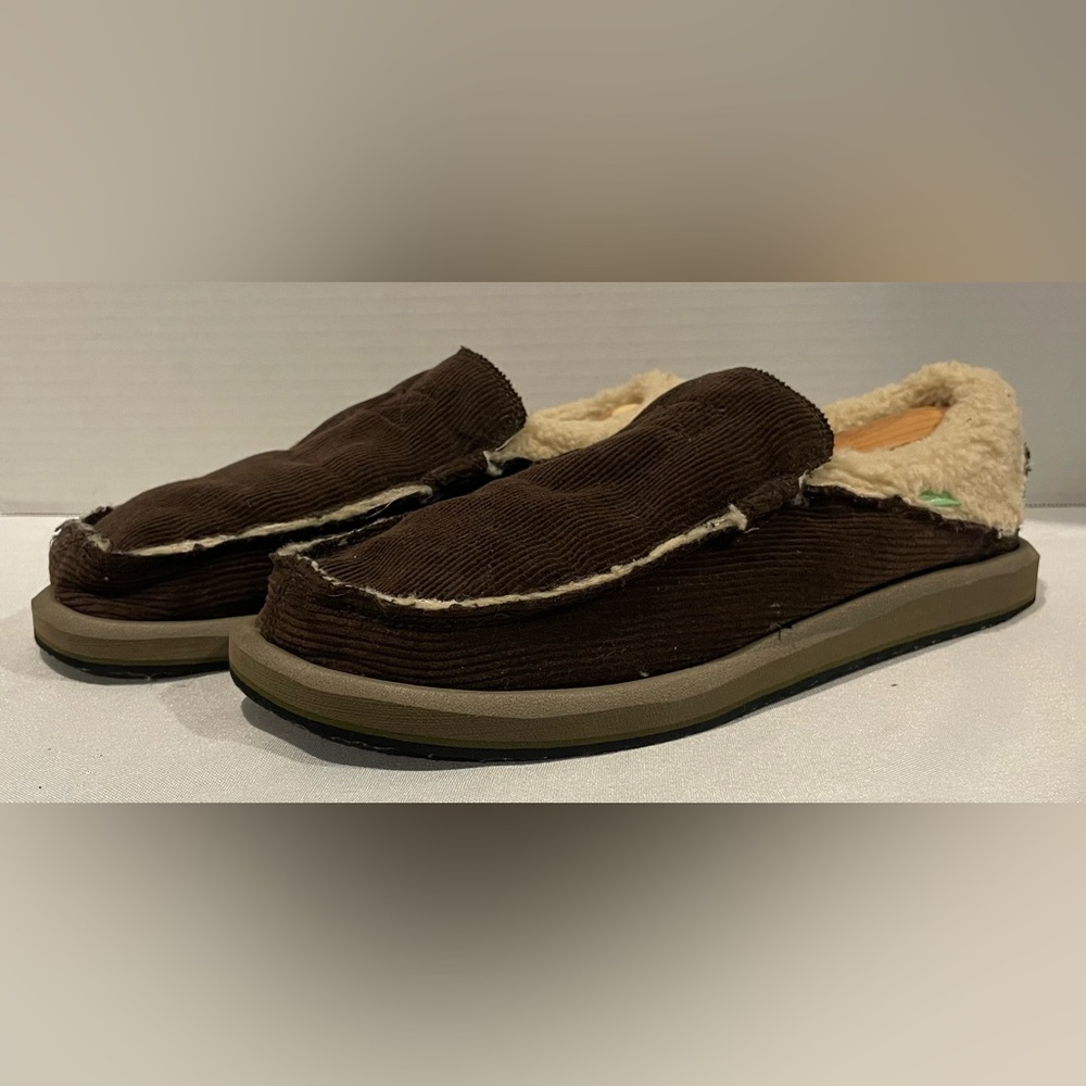 SANUK Chiba Chill Shearing Lined Brown Slip On Loafers Men’s Size 9